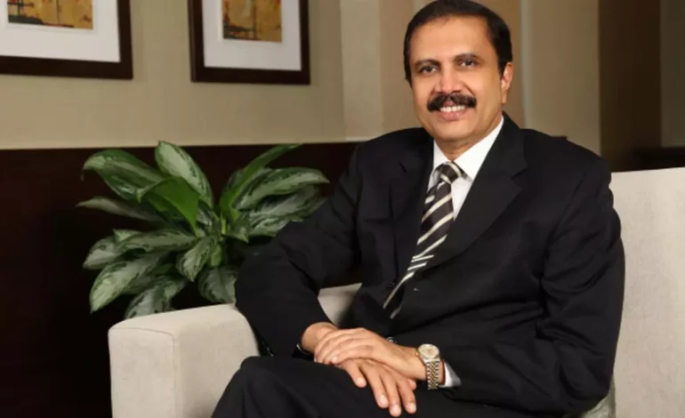 സമൂഹത്തിനു വേണ്ടി ജോലി ഉപേക്ഷിച്ച് 20,000 കോടിയുടെ സാമ്രാജ്യം കെട്ടിപ്പടുത്ത മലയാളി..ഇതാണ് കേരള മോഡല്