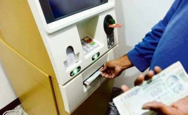 NPCI; ഇനി മുതൽ എടിഎമ്മുകളിൽ നിന്ന് പണം പിൻവലിക്കുന്നതിന് ചിലവേറും