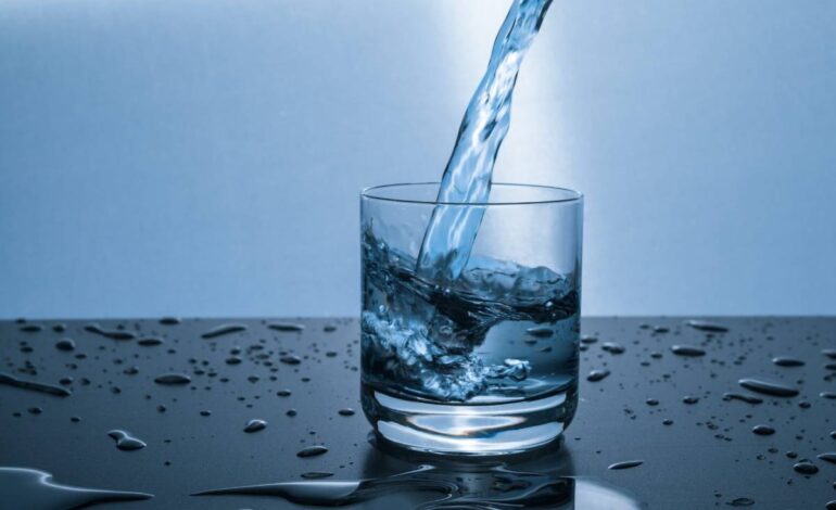 costly drinking water; ലോകത്തിലെ ഏറ്റവും വിലയേറിയ വെള്ളം! ഒരു കുപ്പി വെള്ളത്തിന് 44 ലക്ഷം രൂപയോ?