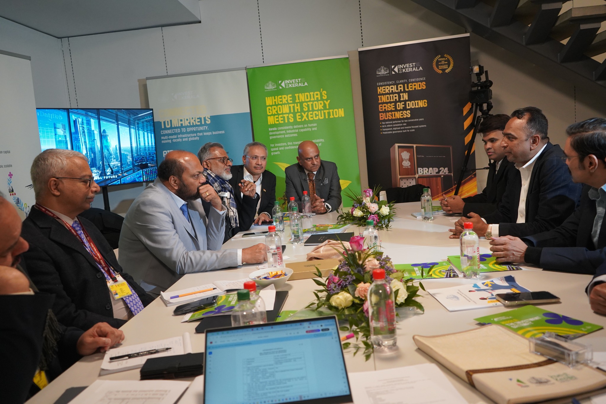 ലോക സാമ്പത്തിക ഫോറത്തിൽ ശ്രദ്ധയാകർഷിച്ച് കേരള പവലിയൻ