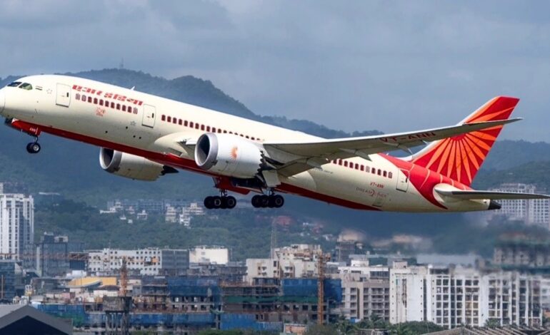 എ​യ​ർ ഇ​ന്ത്യ​യു​ടെ ന​ഷ്‌​ടം 15,000 കോ​ടി​യി​ലേ​ക്ക്