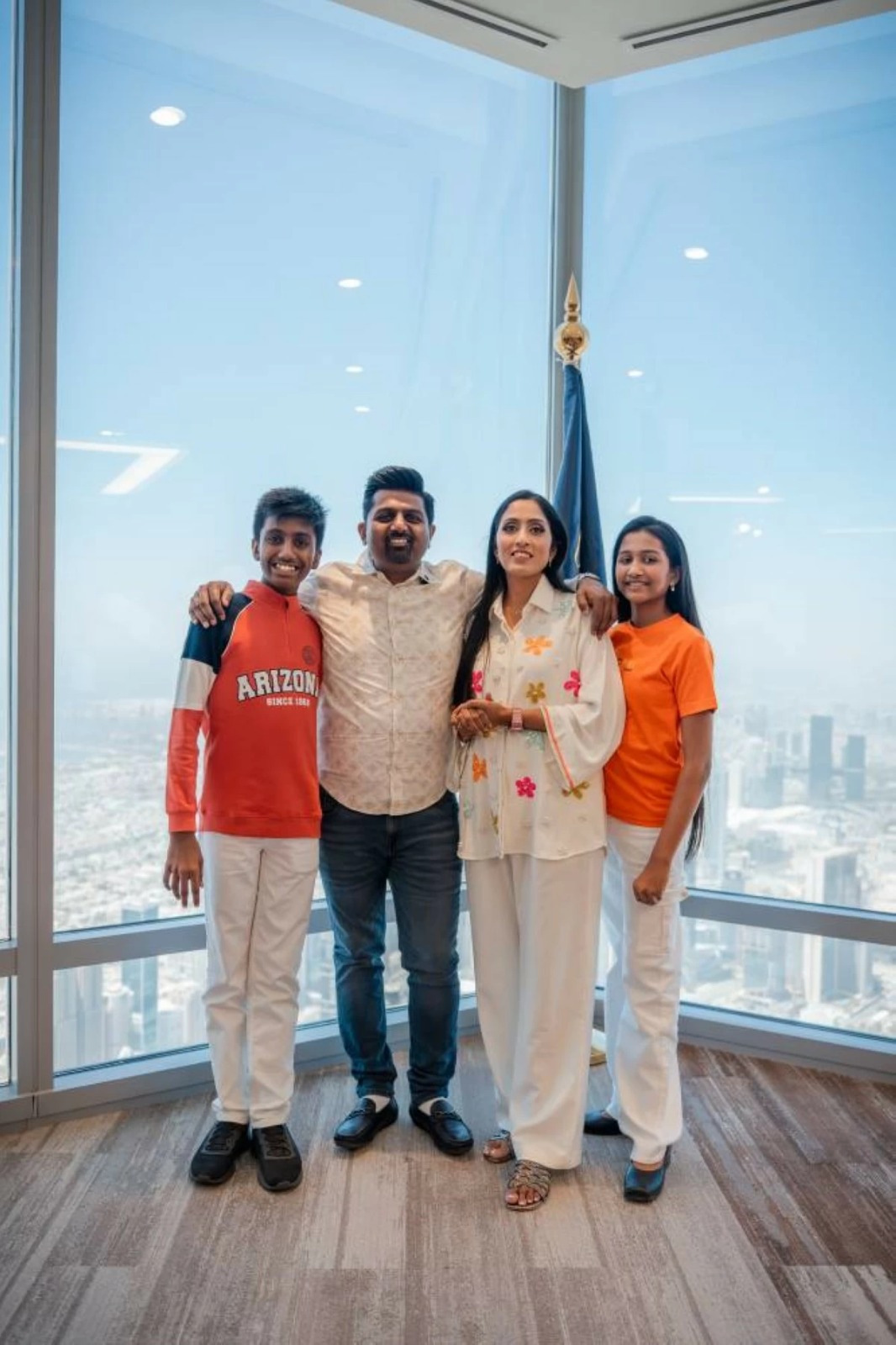 14-ാം വയസ്സിൽ ബുർജ് ഖലീഫയിൽ ഓഫീസ്; ദുബായിലെ ഏറ്റവും പ്രായം കുറഞ്ഞ AI സ്റ്റാർട്ടപ്പ് സ്ഥാപകനായി ഇന്ത്യൻ വംശജൻ ജെയ്നം ജെയിൻ