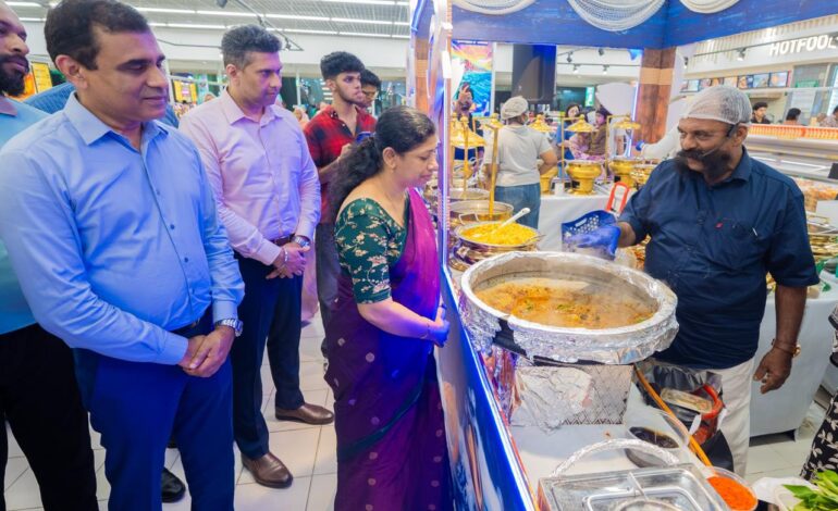 സമുദ്ര രുചികളുമായി ലുലു ഹൈപ്പർമാർക്കറ്റിൽ സീഫുഡ് ഫെസ്റ്റ്