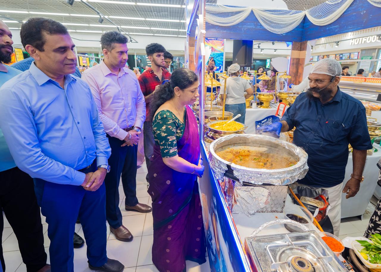 സമുദ്ര രുചികളുമായി ലുലു ഹൈപ്പർമാർക്കറ്റിൽ സീഫുഡ് ഫെസ്റ്റ്